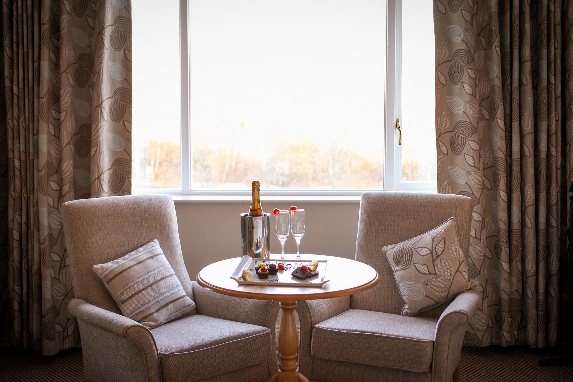 Kiltimagh Park Hotel ภายนอก รูปภาพ