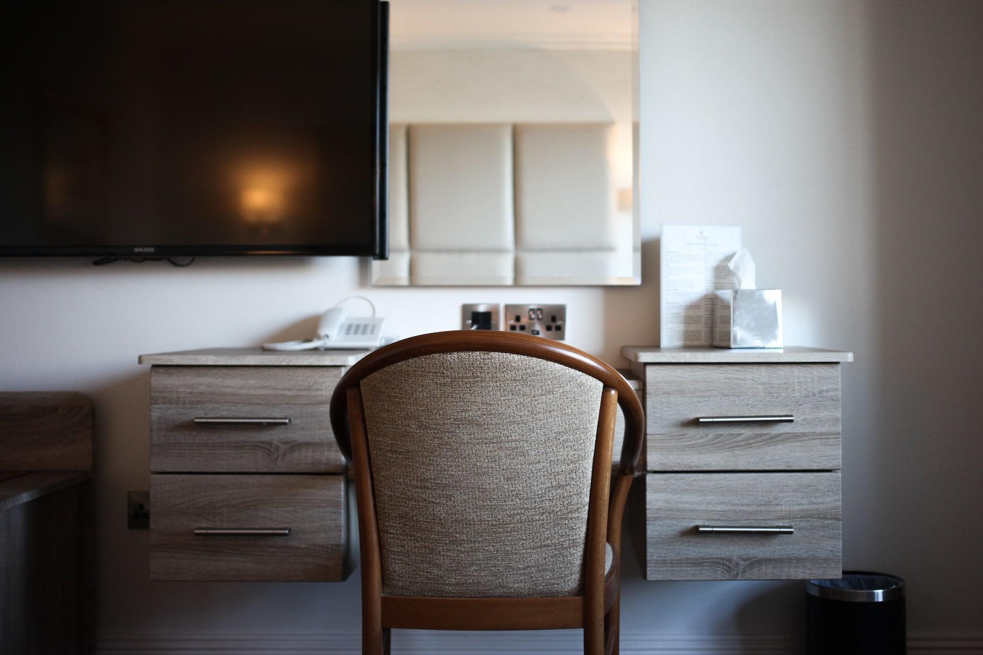 Kiltimagh Park Hotel ภายนอก รูปภาพ