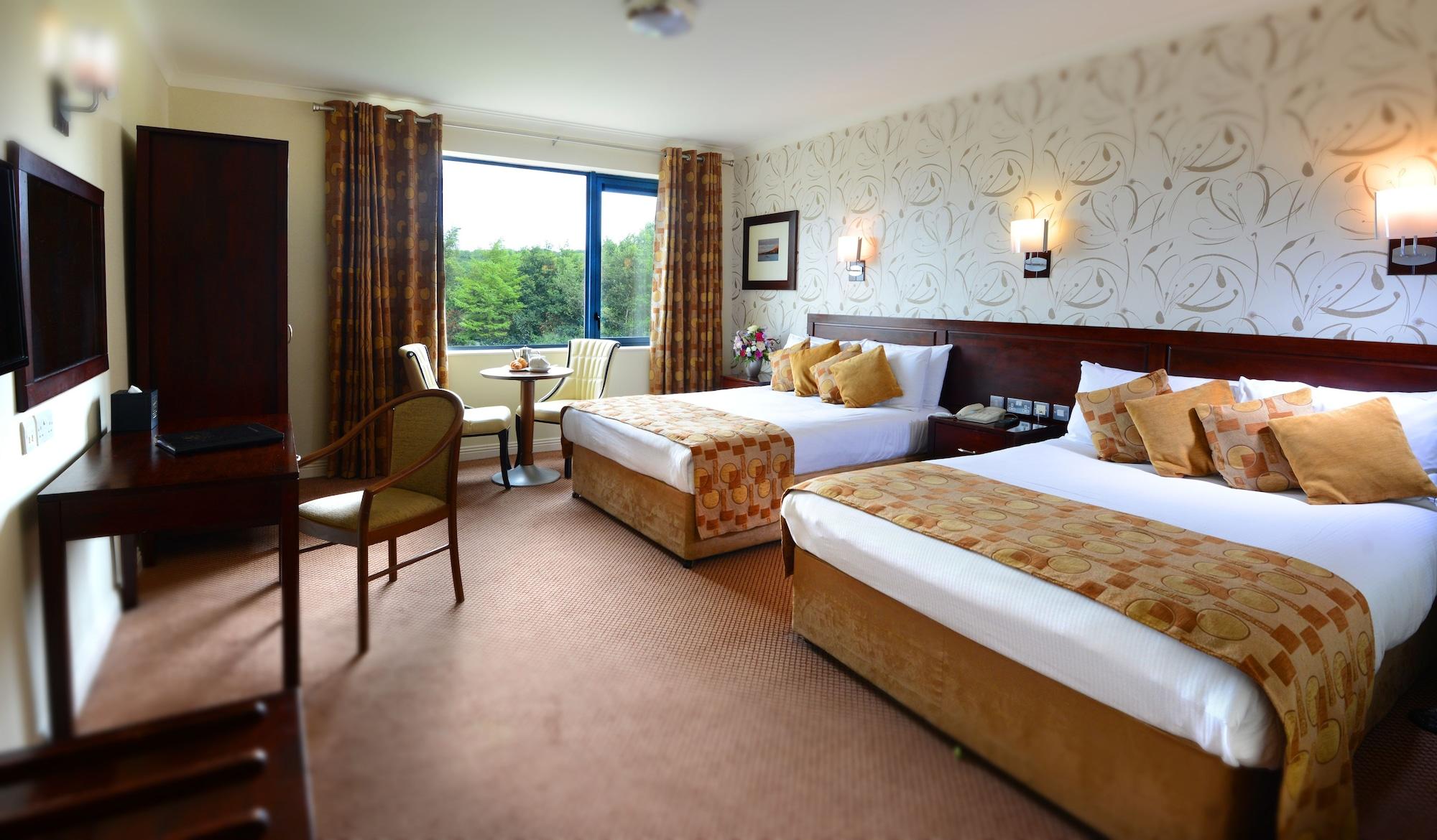 Kiltimagh Park Hotel ภายนอก รูปภาพ