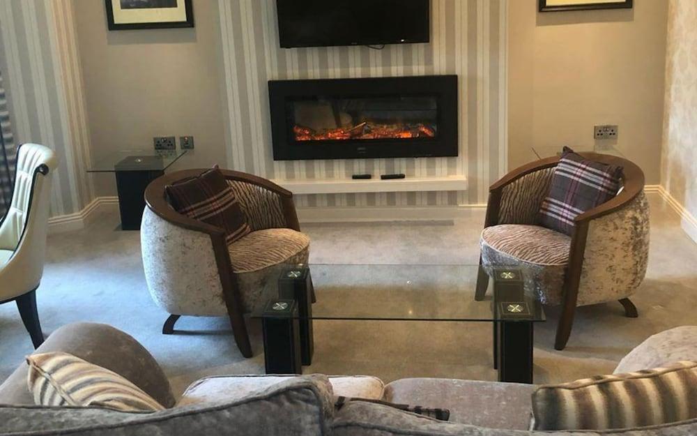 Kiltimagh Park Hotel ภายนอก รูปภาพ