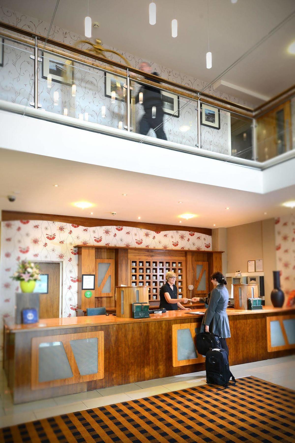 Kiltimagh Park Hotel ภายนอก รูปภาพ