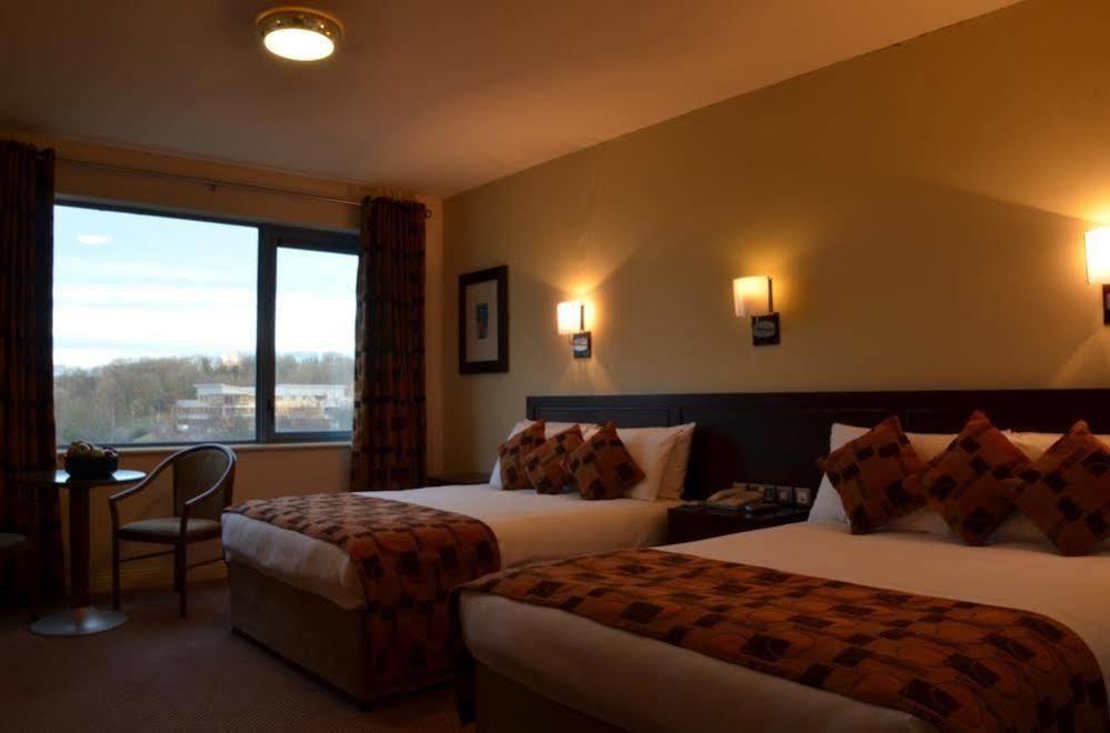 Kiltimagh Park Hotel ภายนอก รูปภาพ